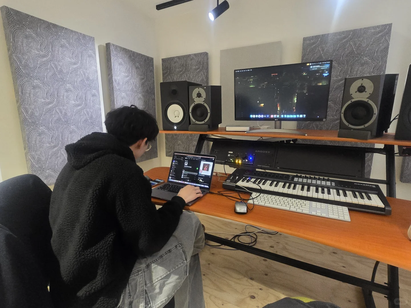 在悉尼和朋友们一起做音乐太开心啦