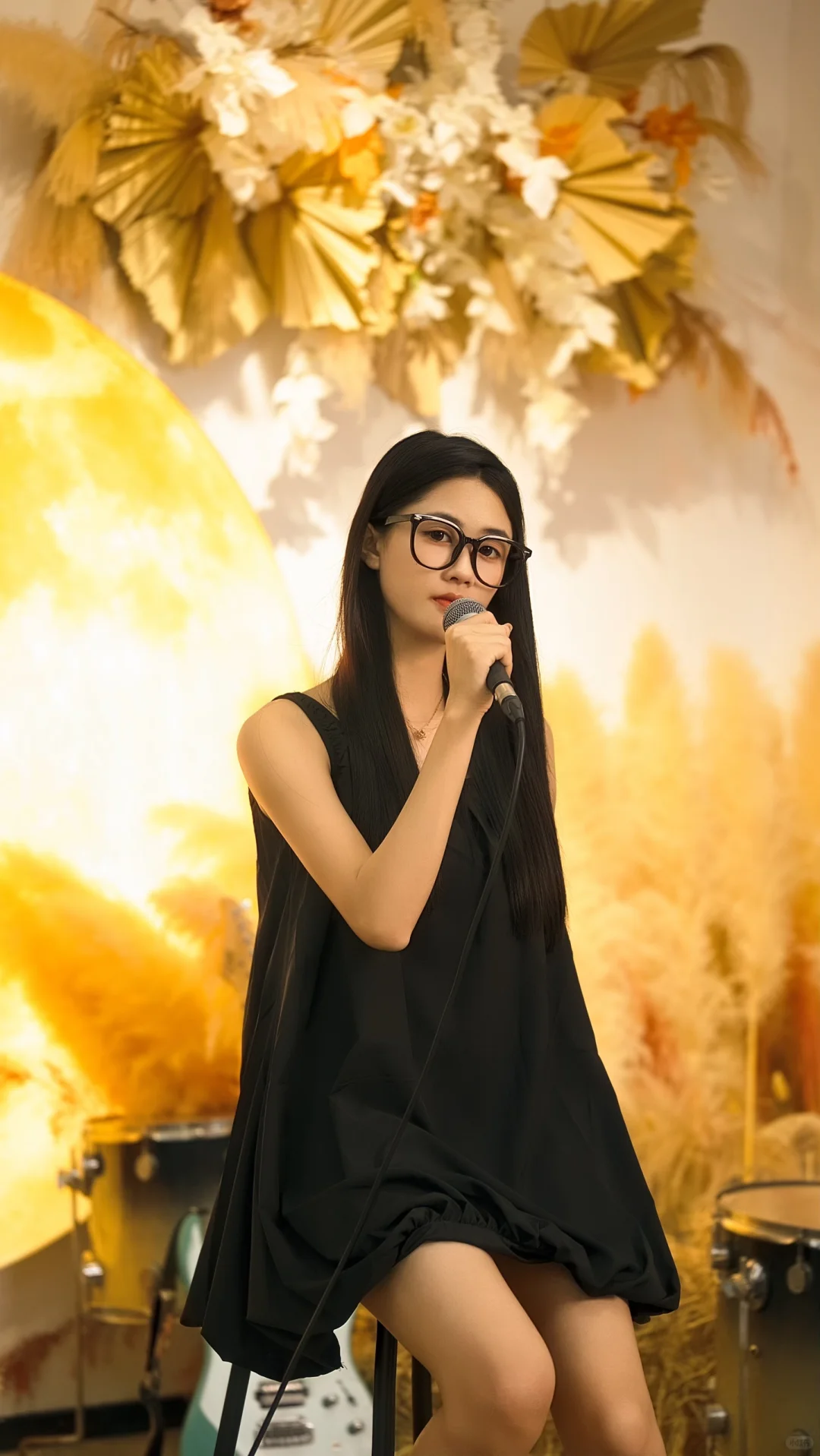 🎤 在录音棚拍到了人生音轨的高光时刻!