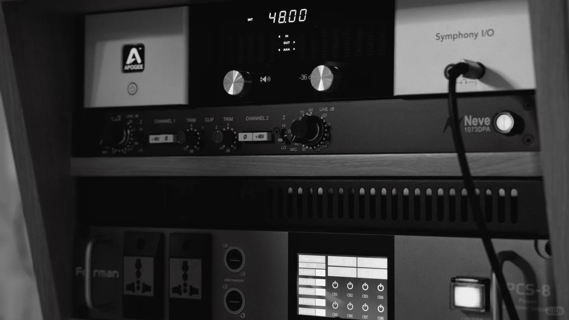 🎤 在录音棚拍到了人生音轨的高光时刻!