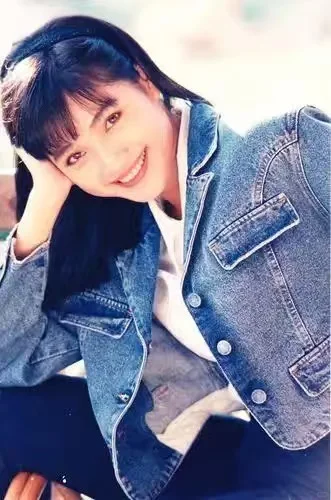 突破自我，方季惟《我的爱那么容易受伤害》