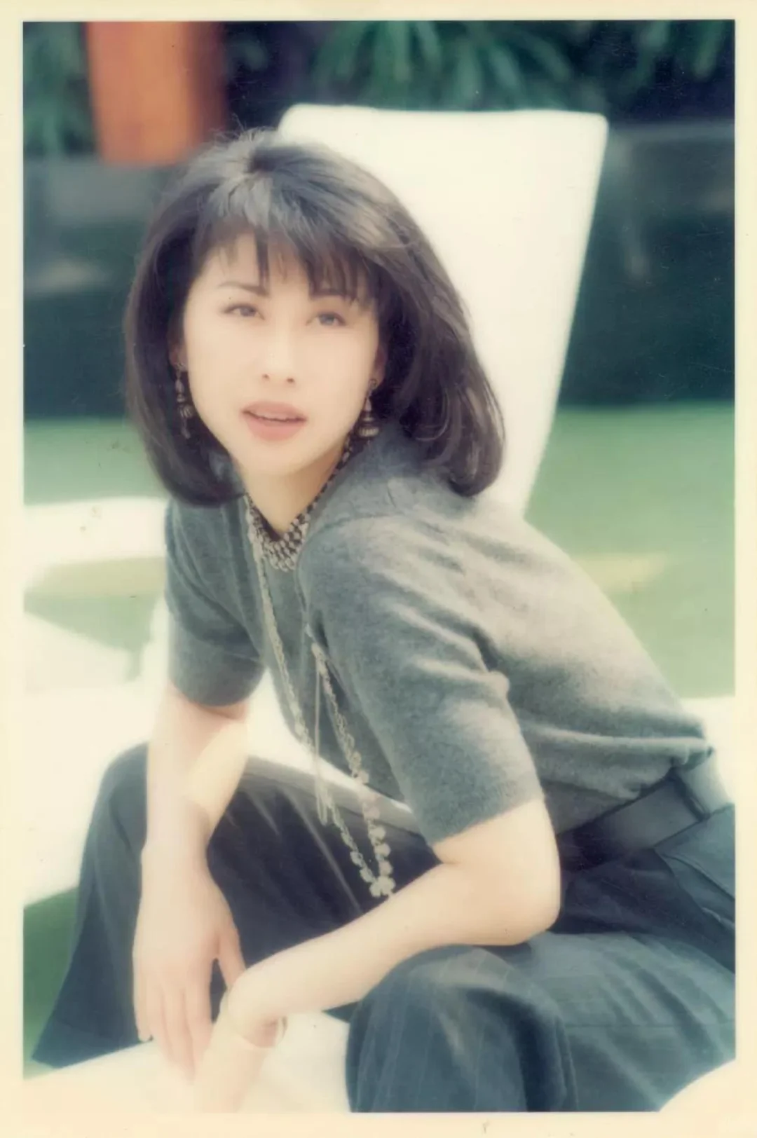 从潇洒到心痛,她唱尽情感百态