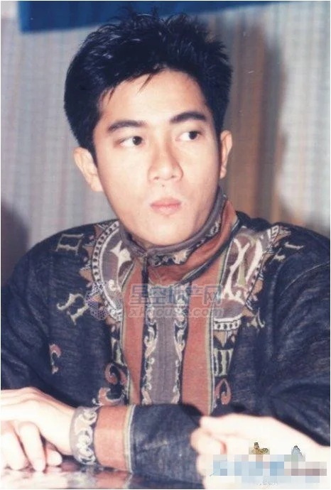 陈百强：乐坛的“无冕之王