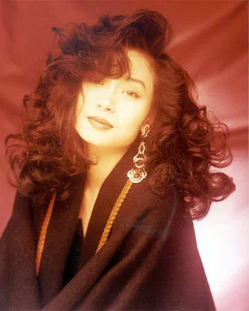 她的歌声是90年代都市女性成长史