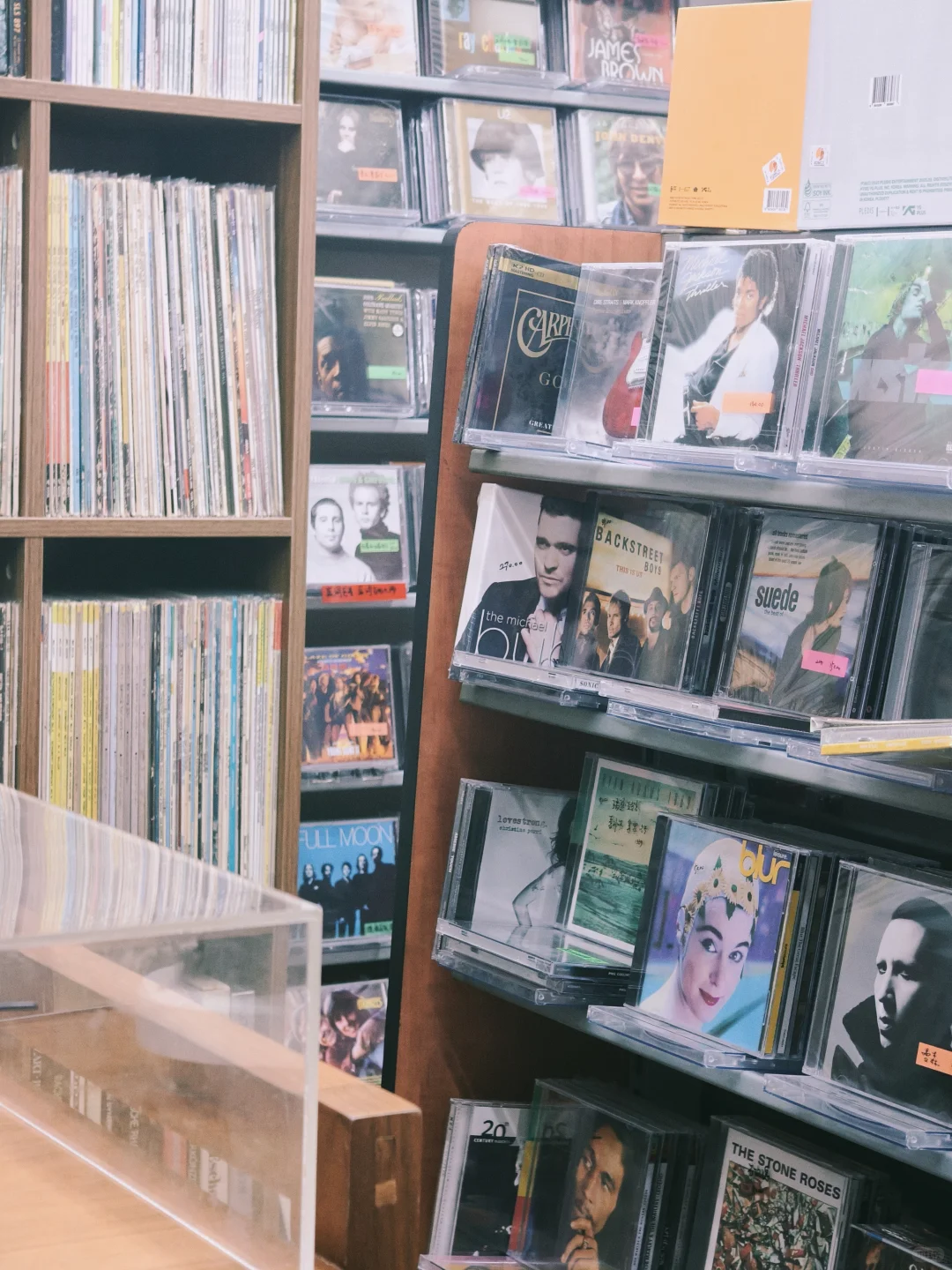 在大连，没想到黑胶唱片店里还有这个！！