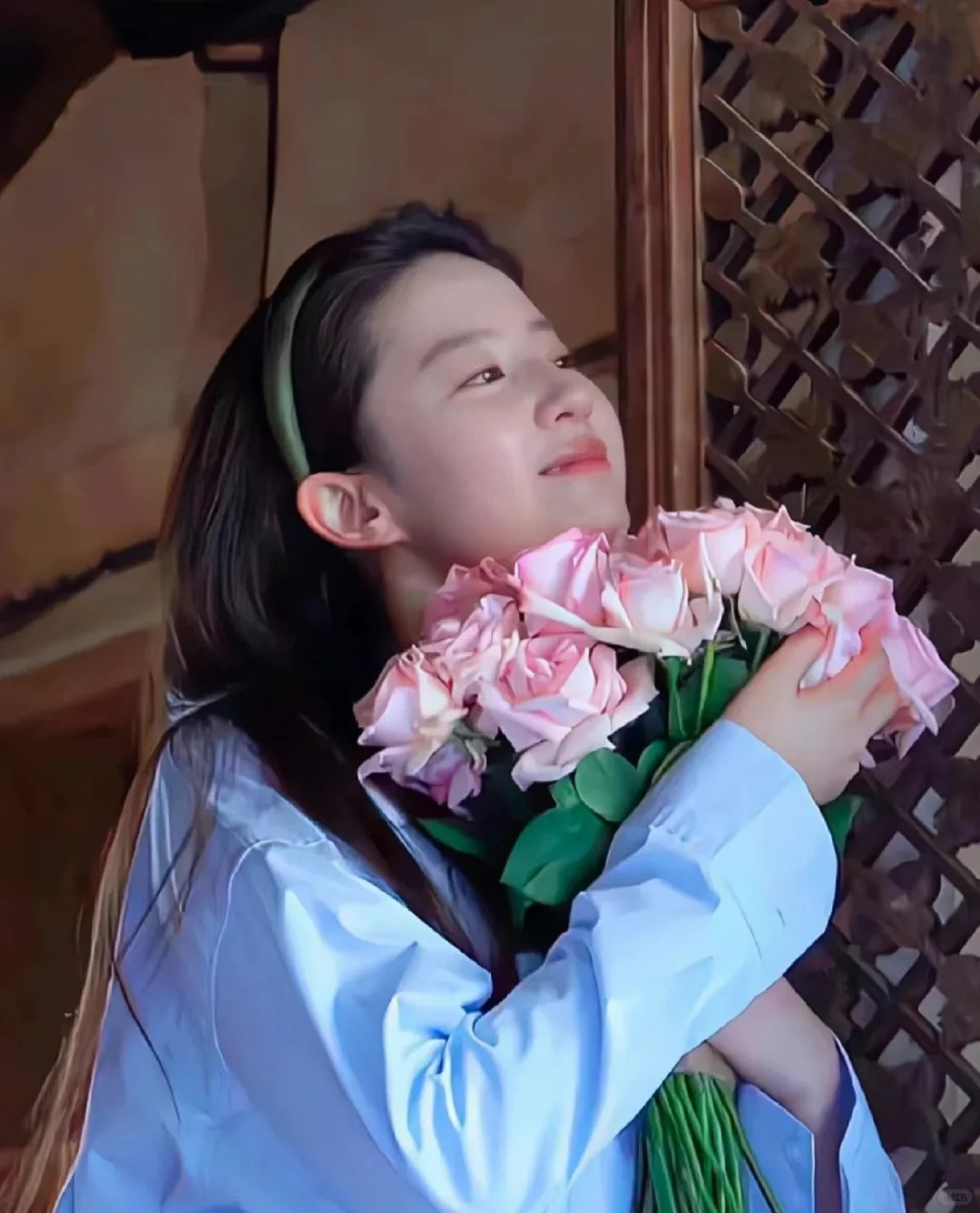 《再回首》《凭着爱》国语粤语均上红榜