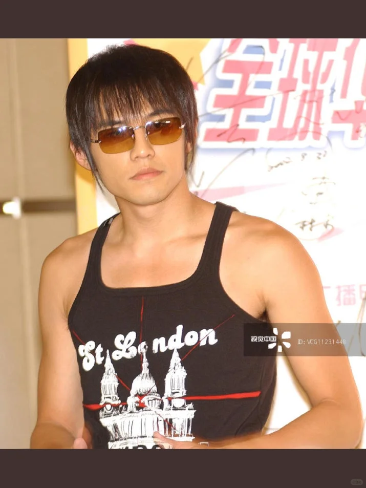 2002年的周杰伦💗