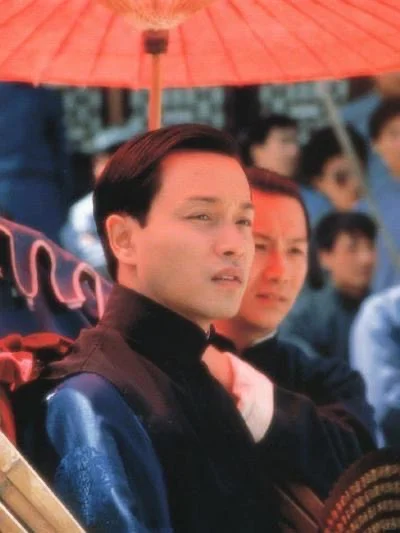 “我本是男儿郎，又不是女娇娥”——《霸王别姬》