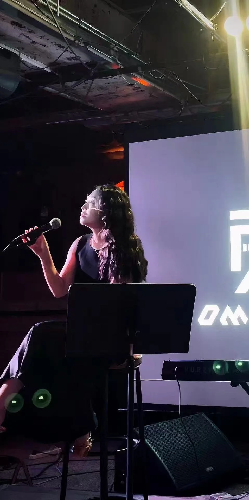 🎤华语金曲之夜,来里外喝点小酒,听点好歌