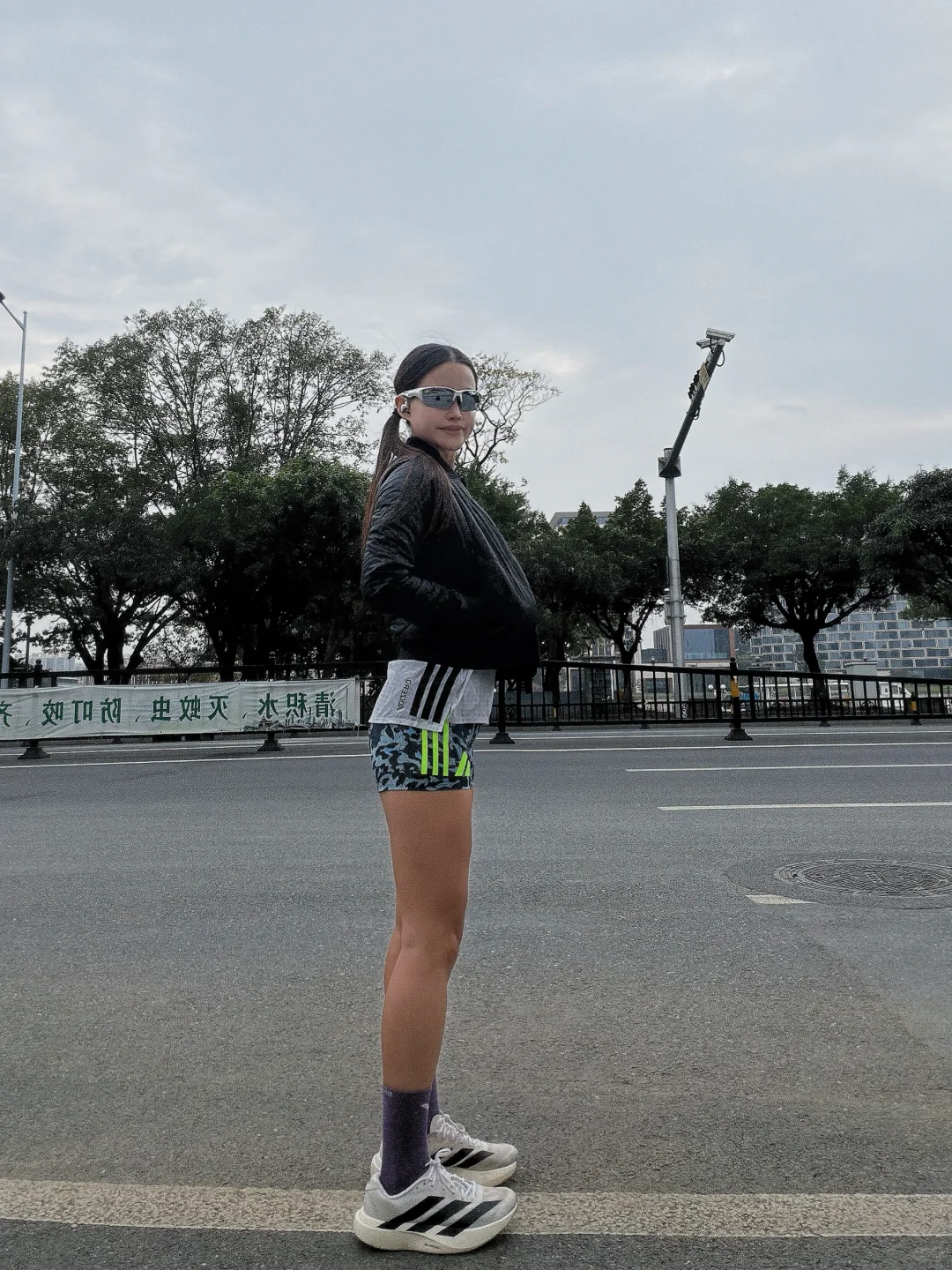 算了跟不跑步的说不清楚！有氧17公里配速513