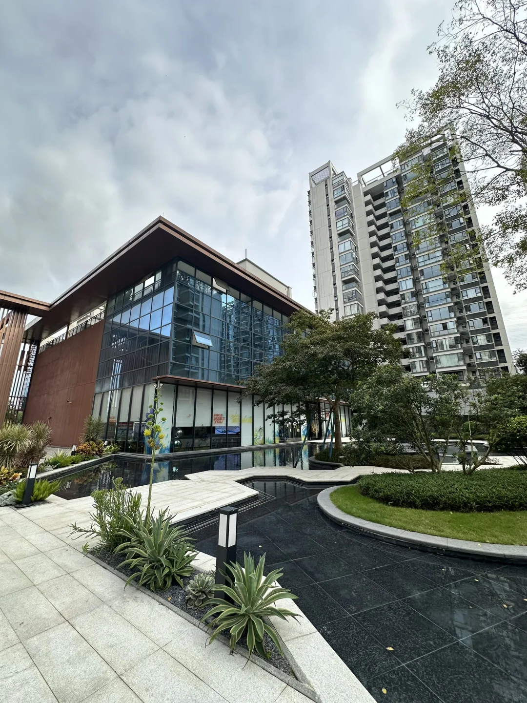 在这个小区住了一年多好久才发现这么多放松