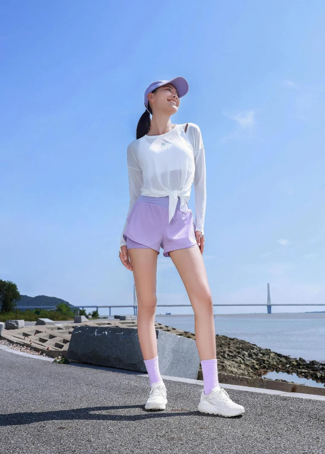 江边晨跑｜清爽天穿出小细腰✨