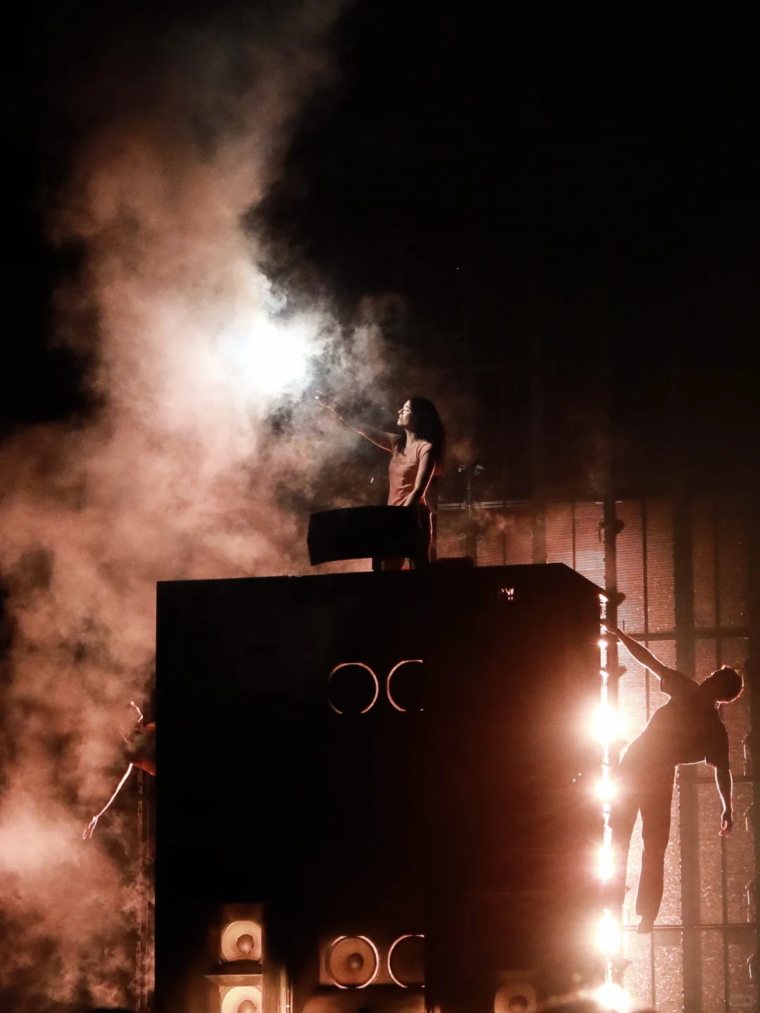 Lorde演唱会完全是个伟大的艺术品