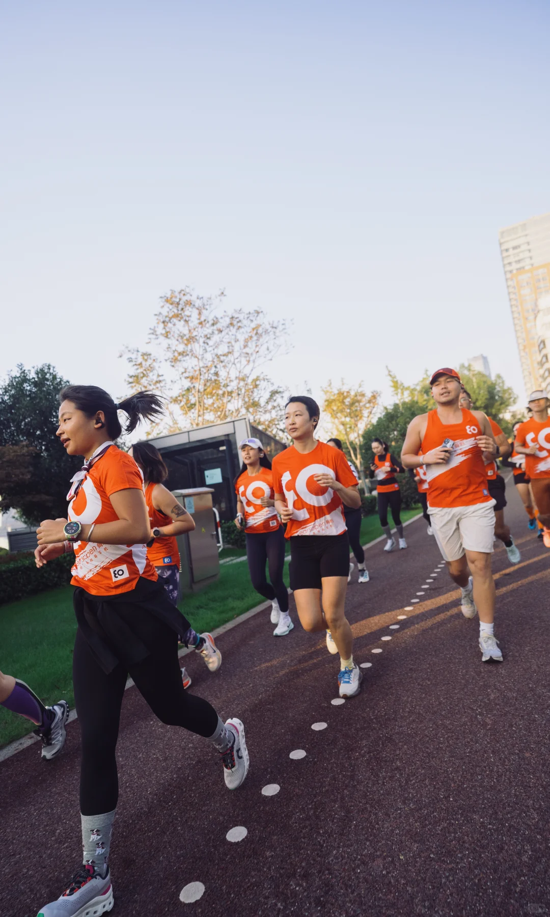 带上耳机跑在自己的节奏里就好啦