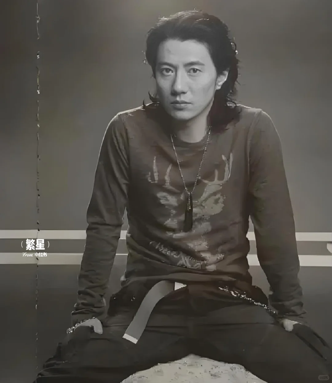 他，被誉为摇滚届的“木村拓哉”……