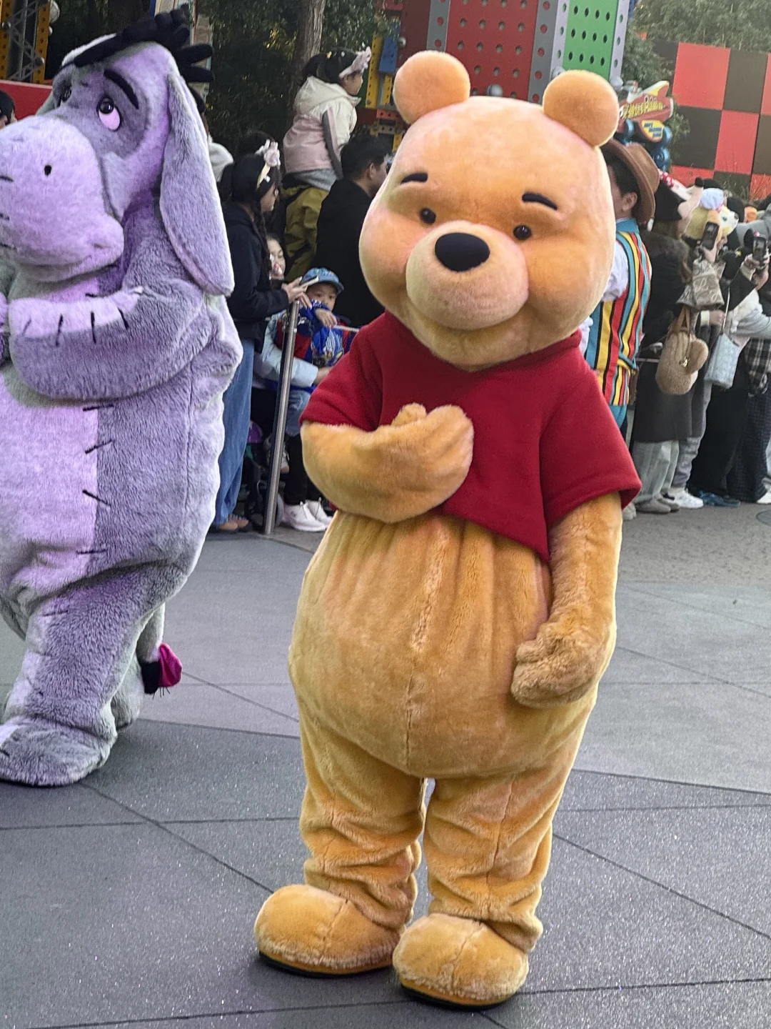 跟着BGM蹦跳，把快乐焊在迪士尼！