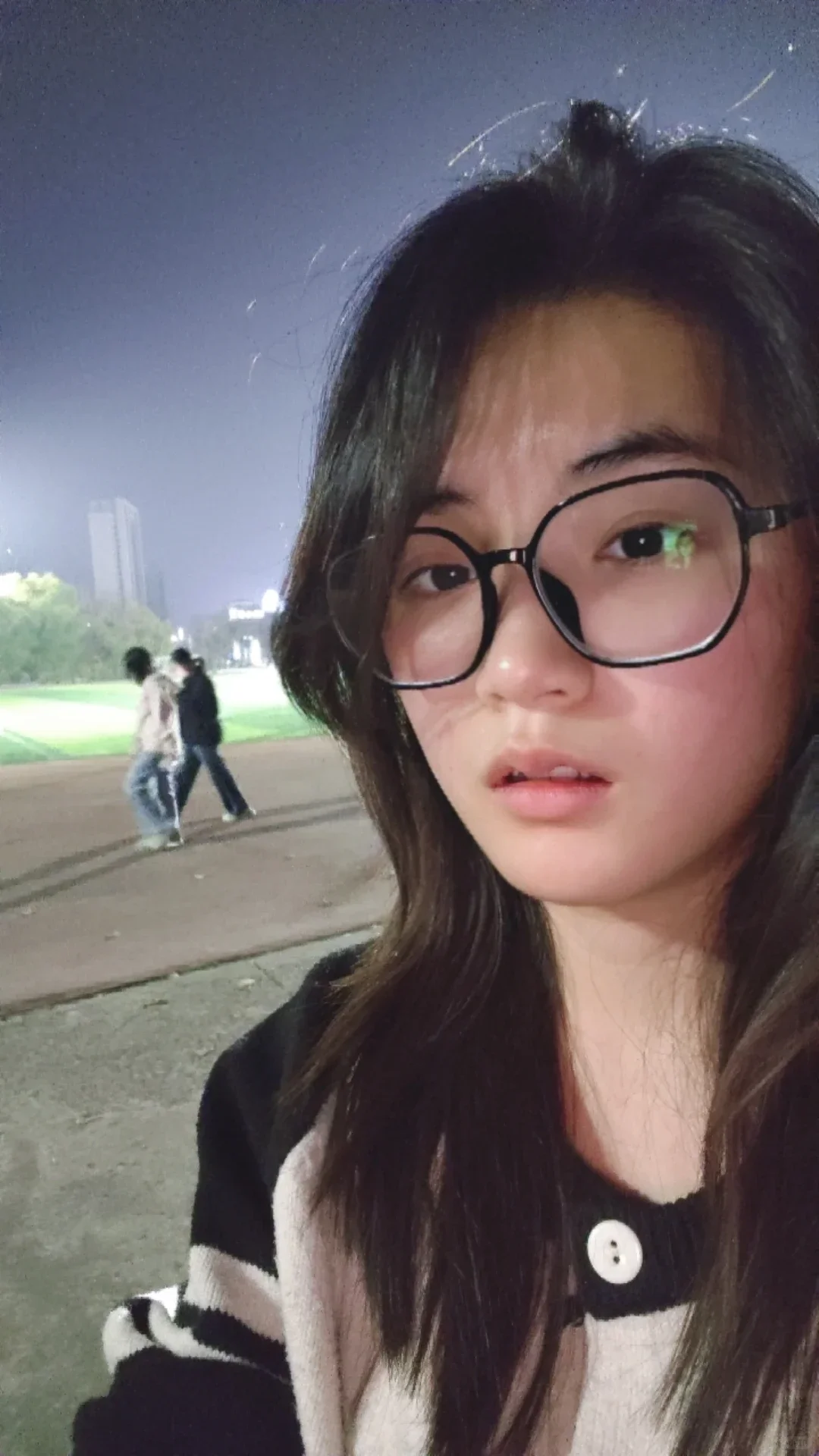 跑热了，我爱校跑