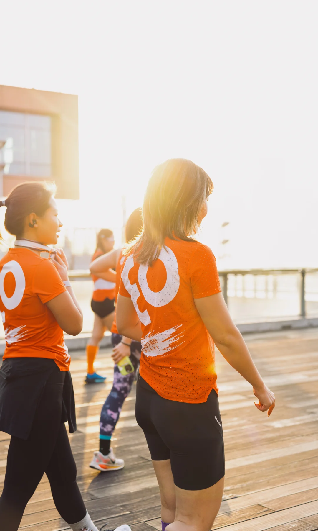 带上耳机跑在自己的节奏里就好啦