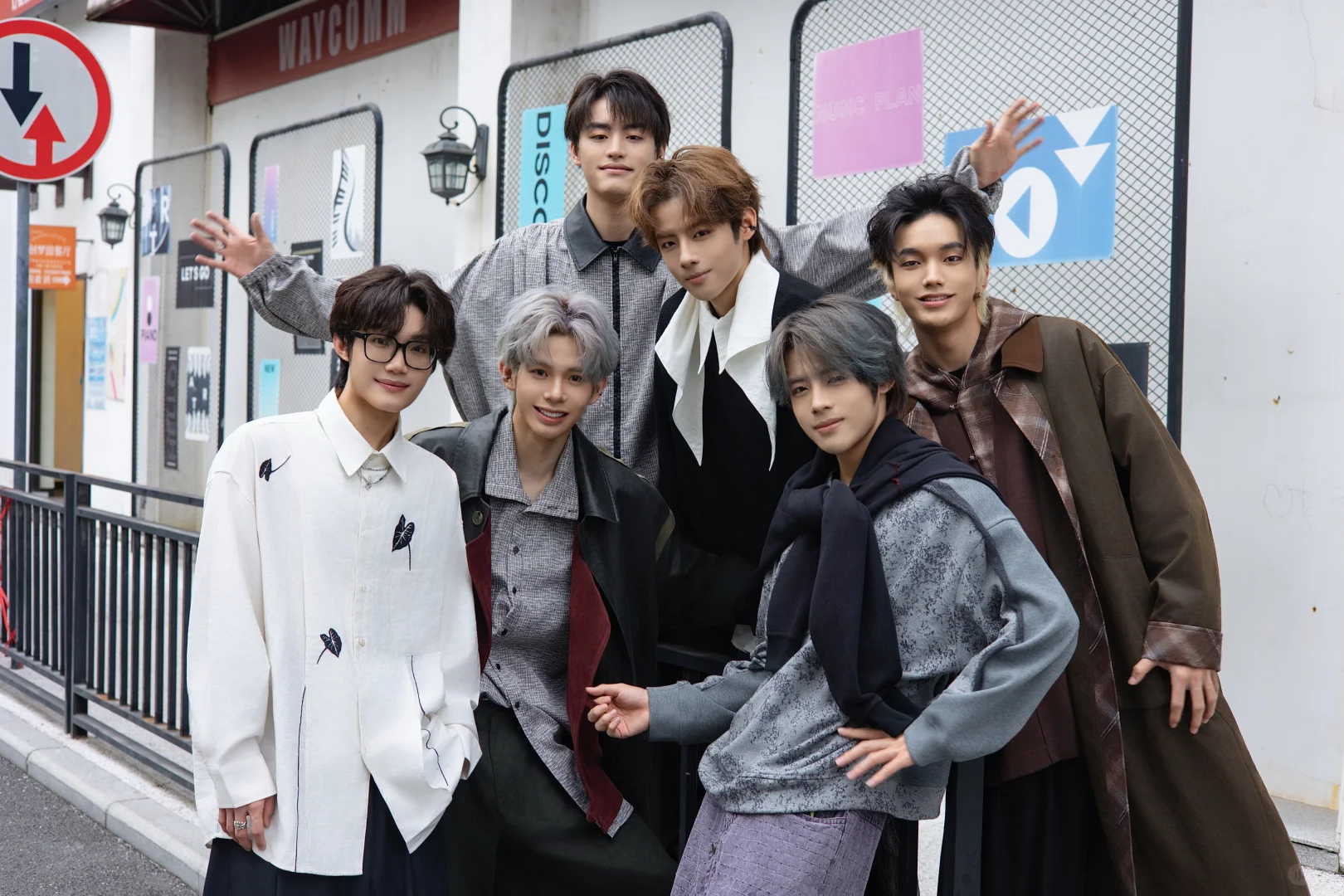 唯锋家族驻唱贰象 Happy Hour 全面开启！