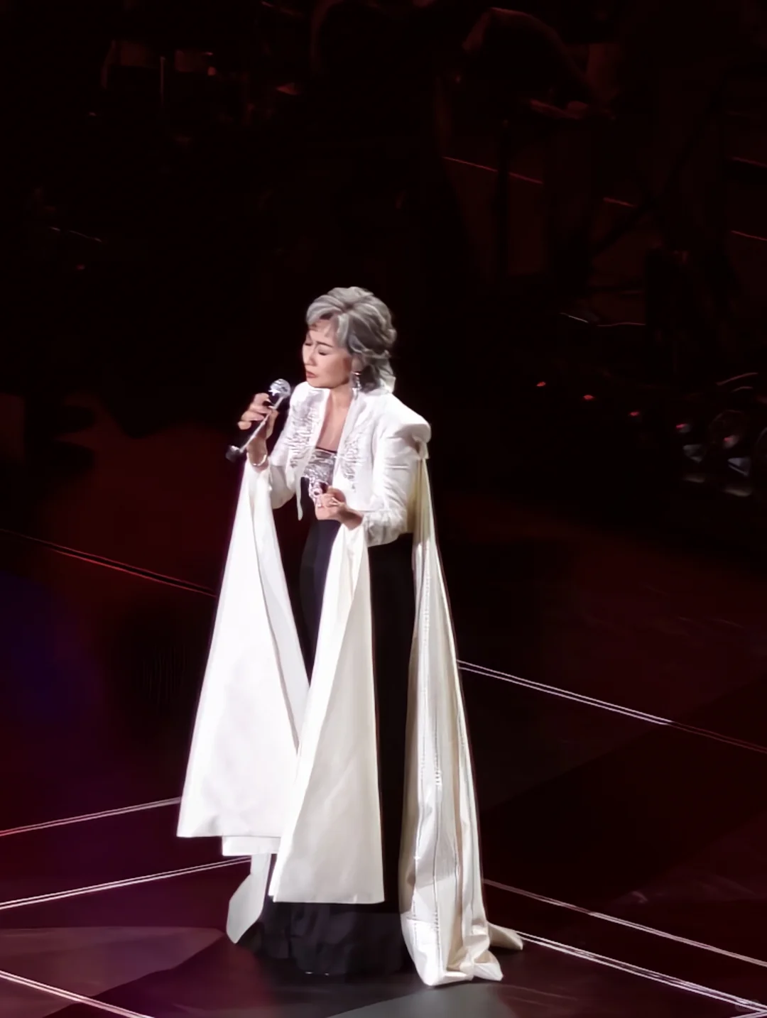 敢爱敢做的胡须佬和侠女还是铁肺？！