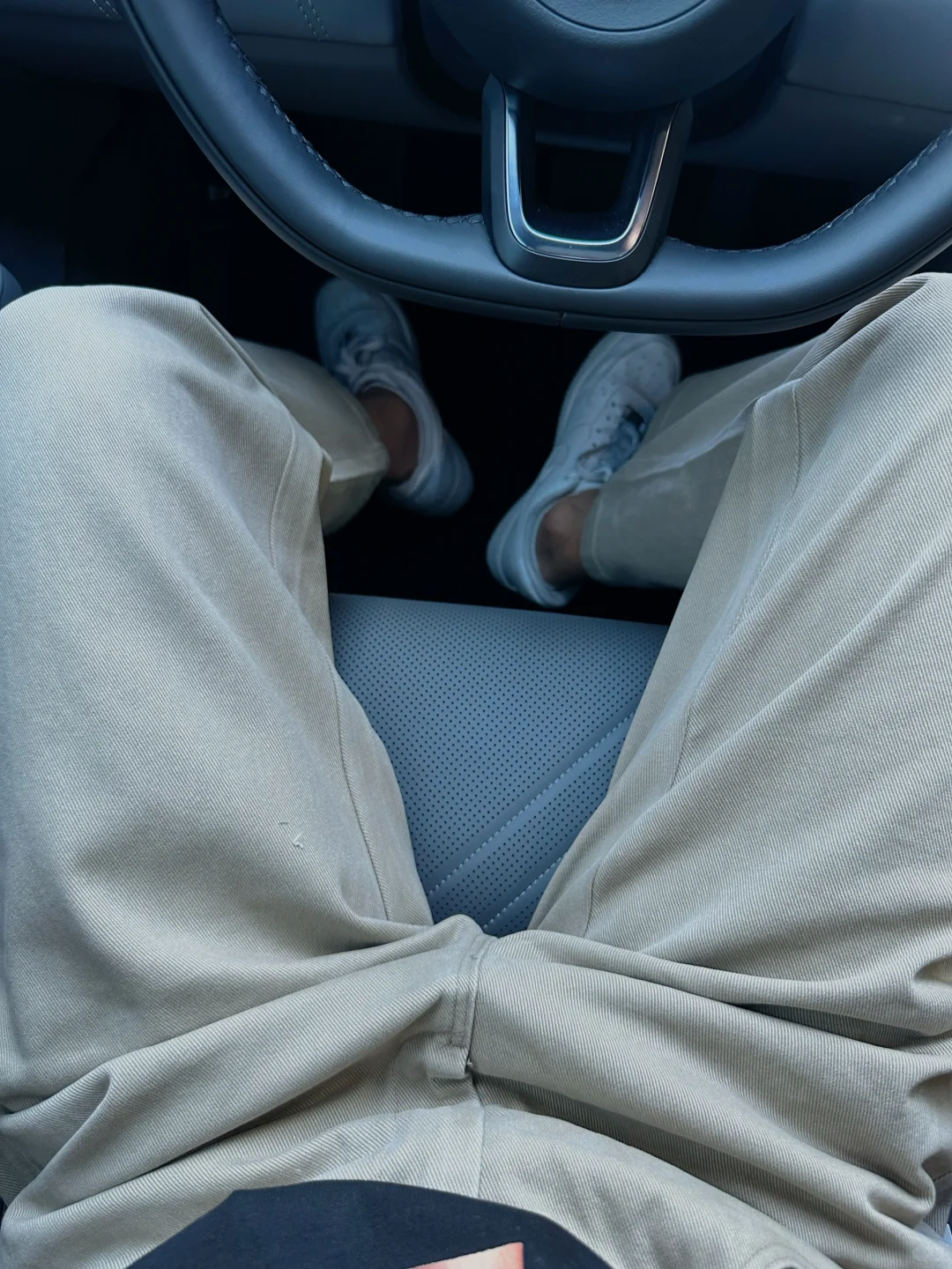 就两个字：垂顺