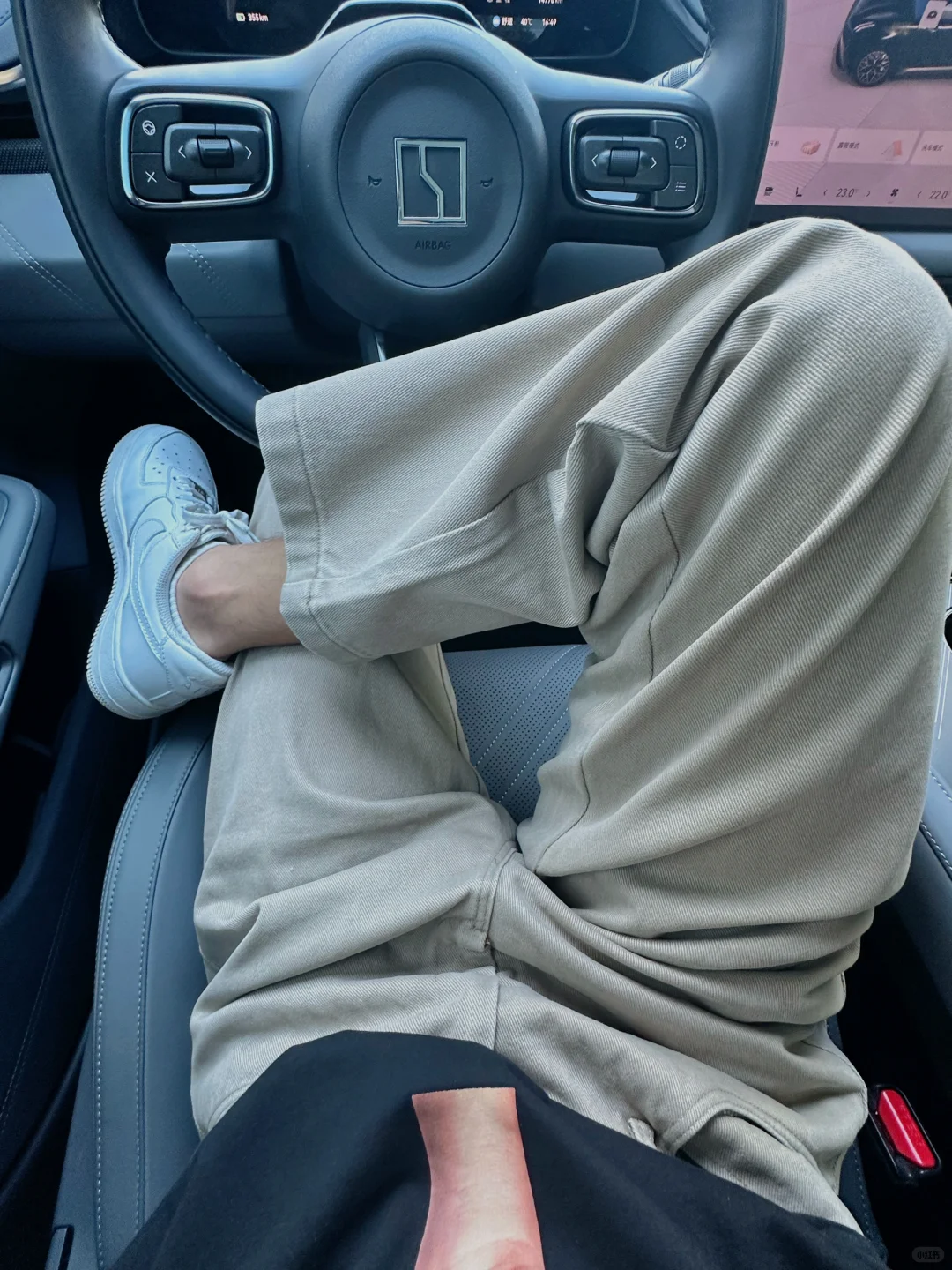 就两个字：垂顺