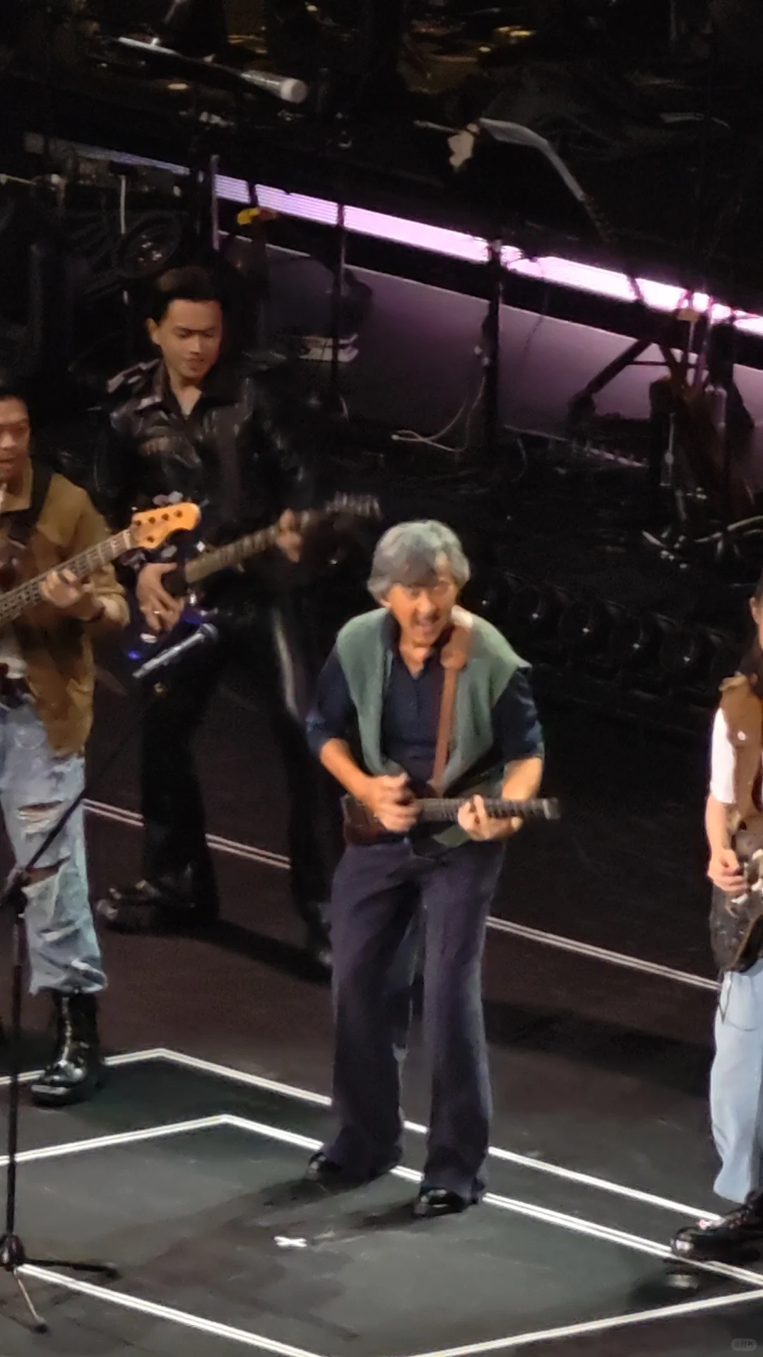 敢爱敢做的胡须佬和侠女还是铁肺？！