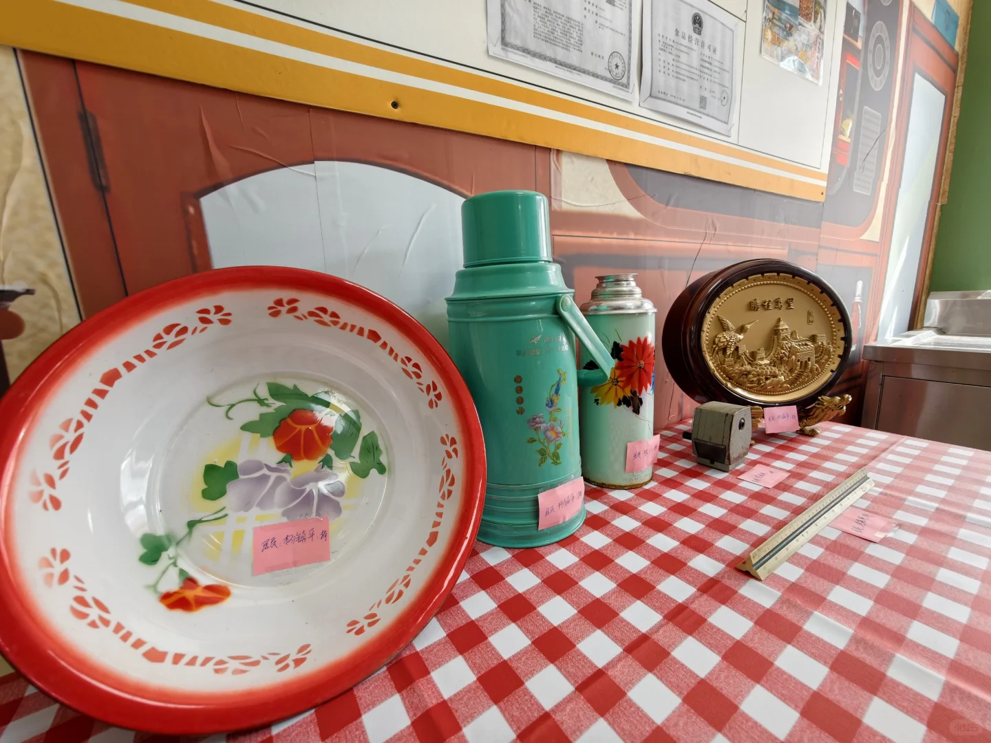 探店 | 穿越回80年代!这家养老食堂太会了