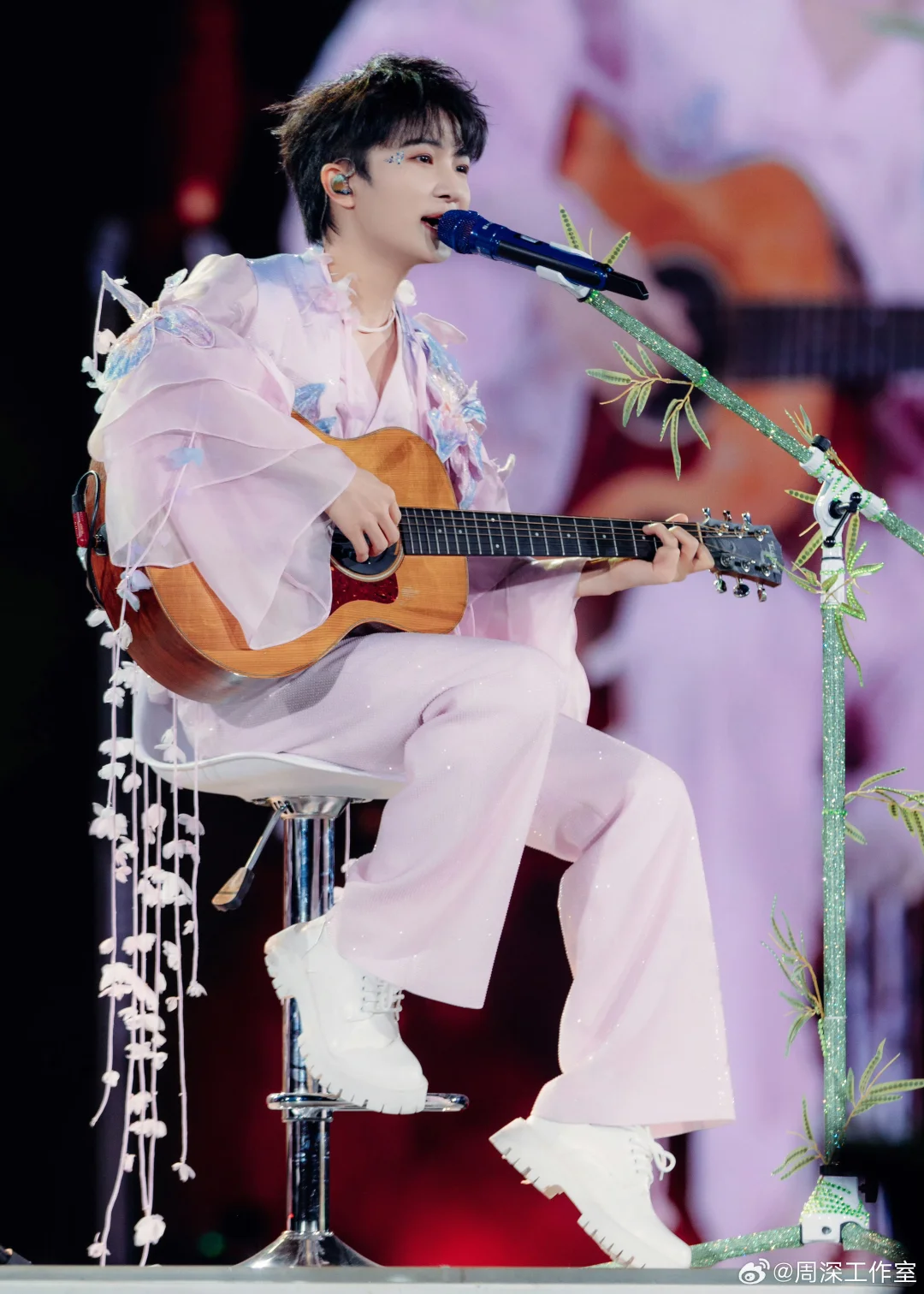 周深成都巡演燃沸秋夜 🎤🔥