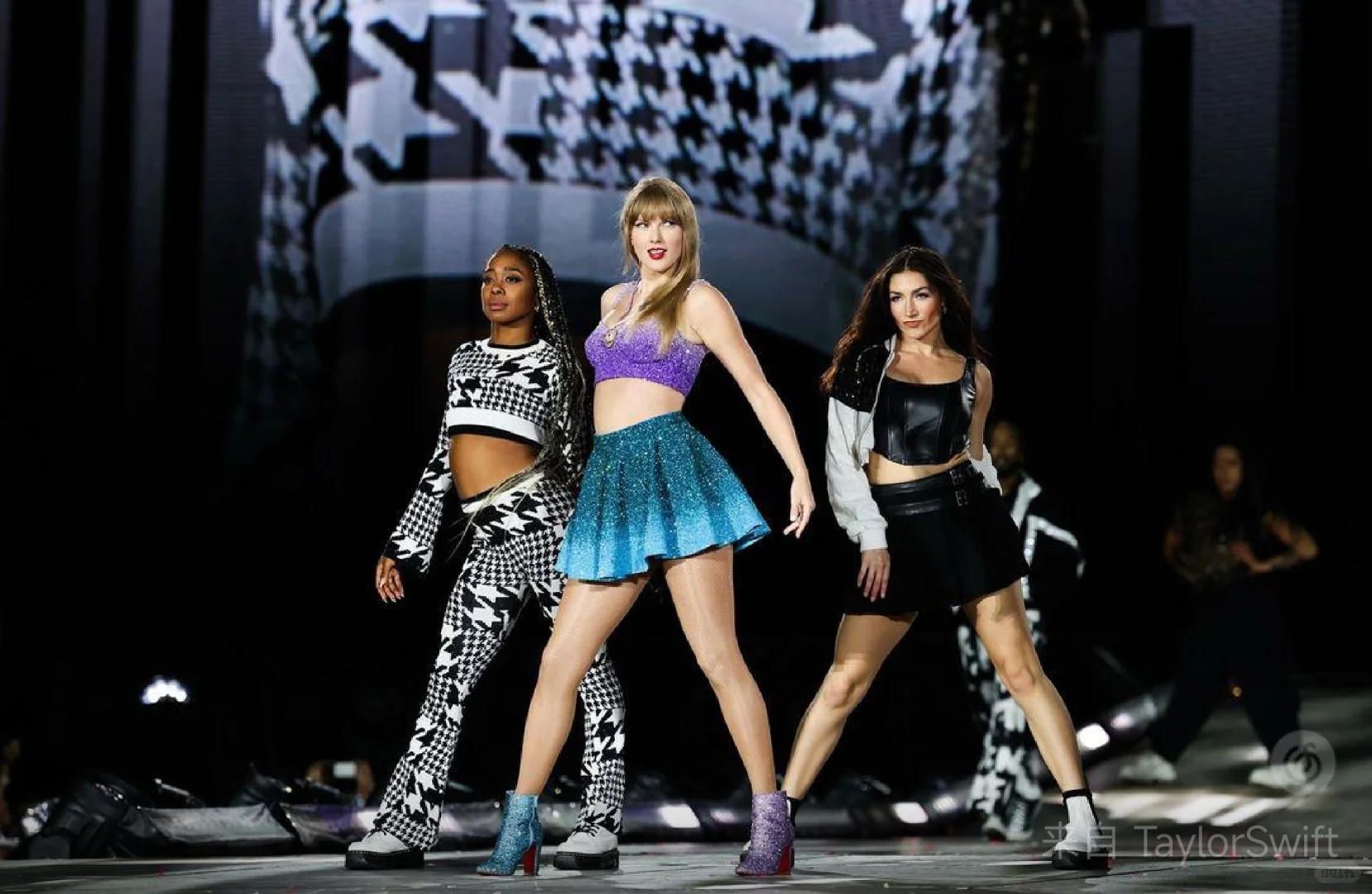 蓬勃的女性生命力——9首Taylor Swift的成