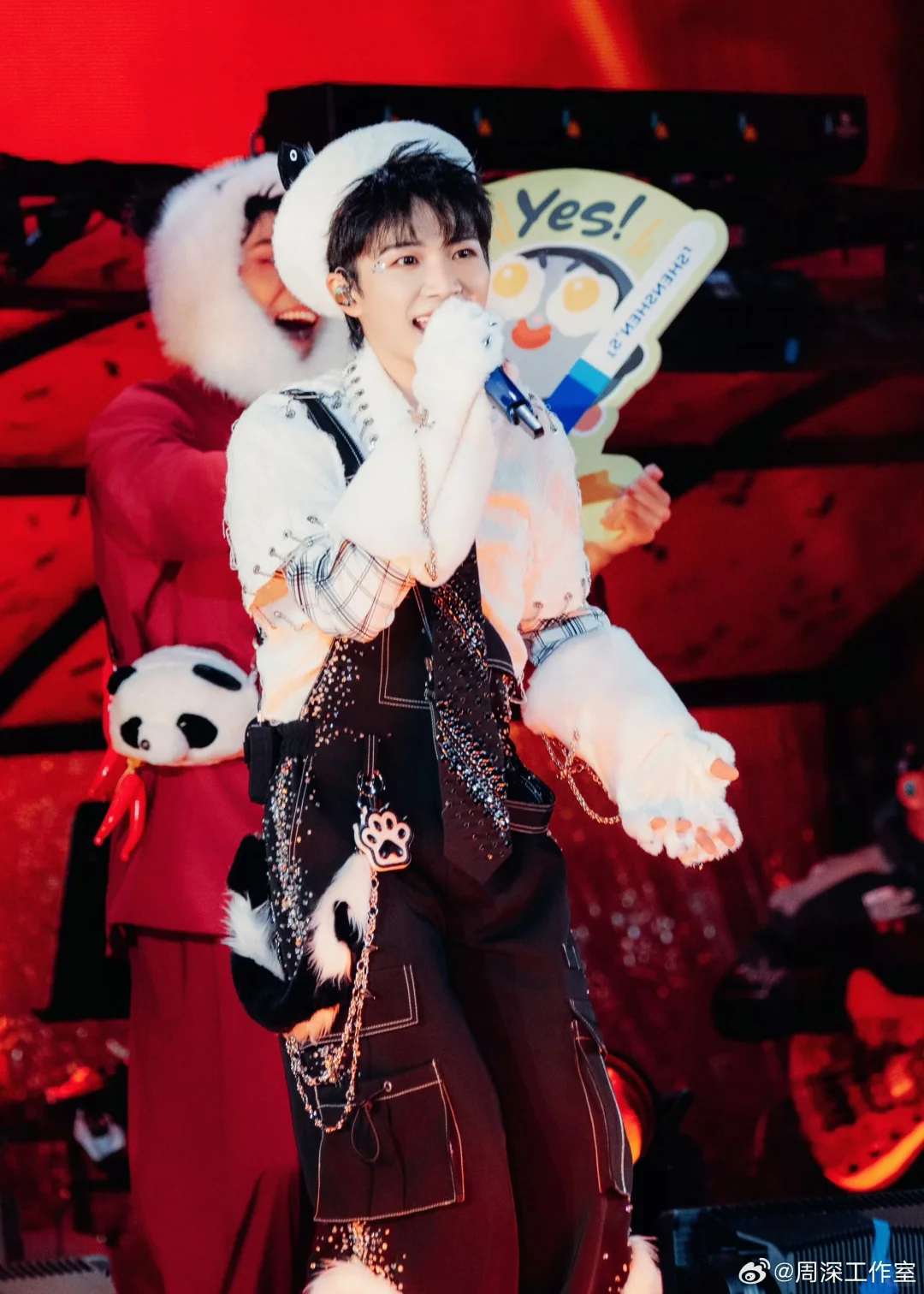 周深成都巡演燃沸秋夜 🎤🔥