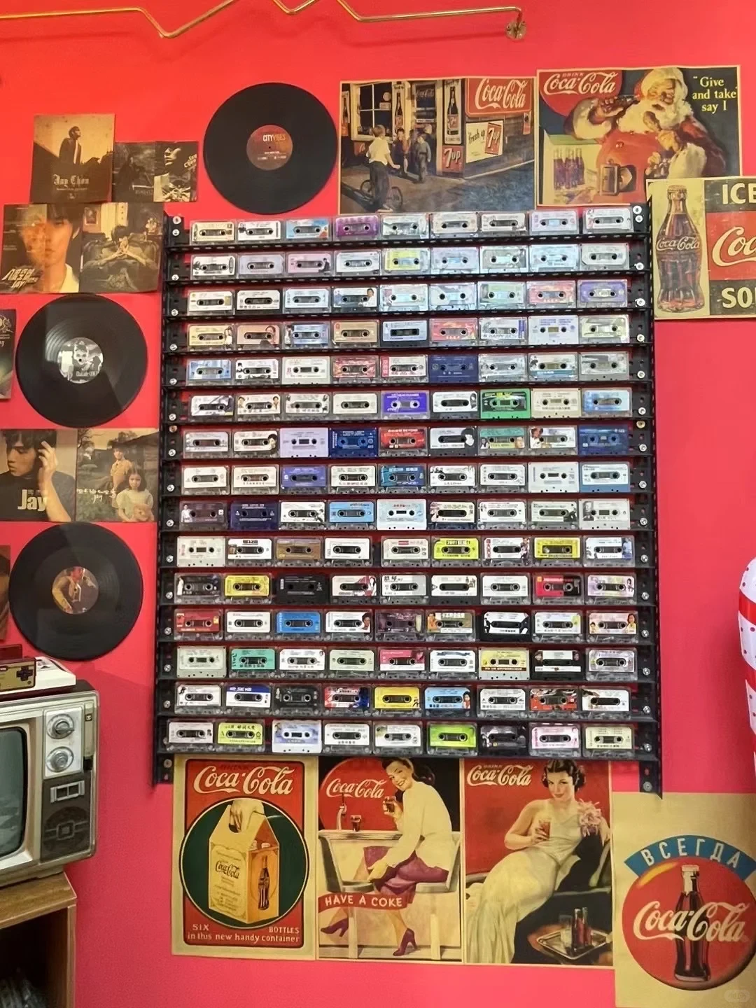 这家店真的好好听老歌🎧!