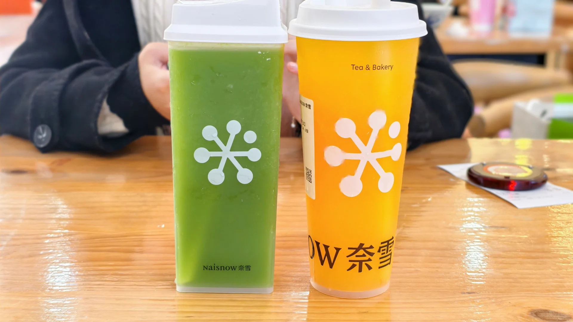 这首歌太适合这个背景了