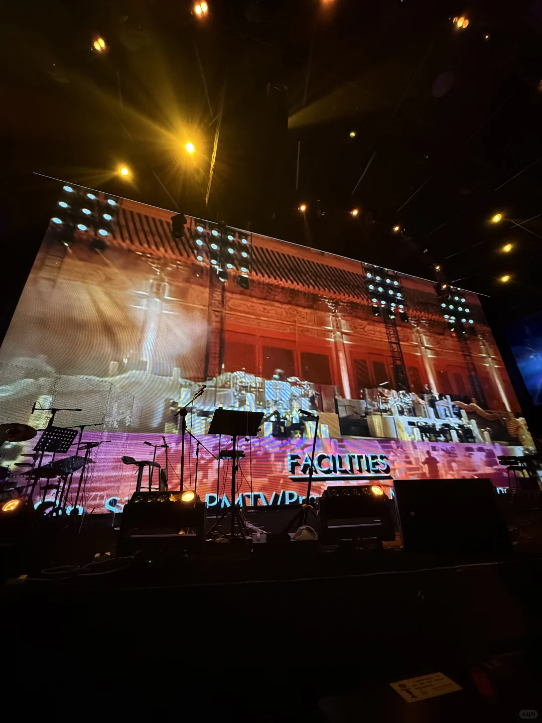 机器人按摩粉丝歌友会嗨吧探店