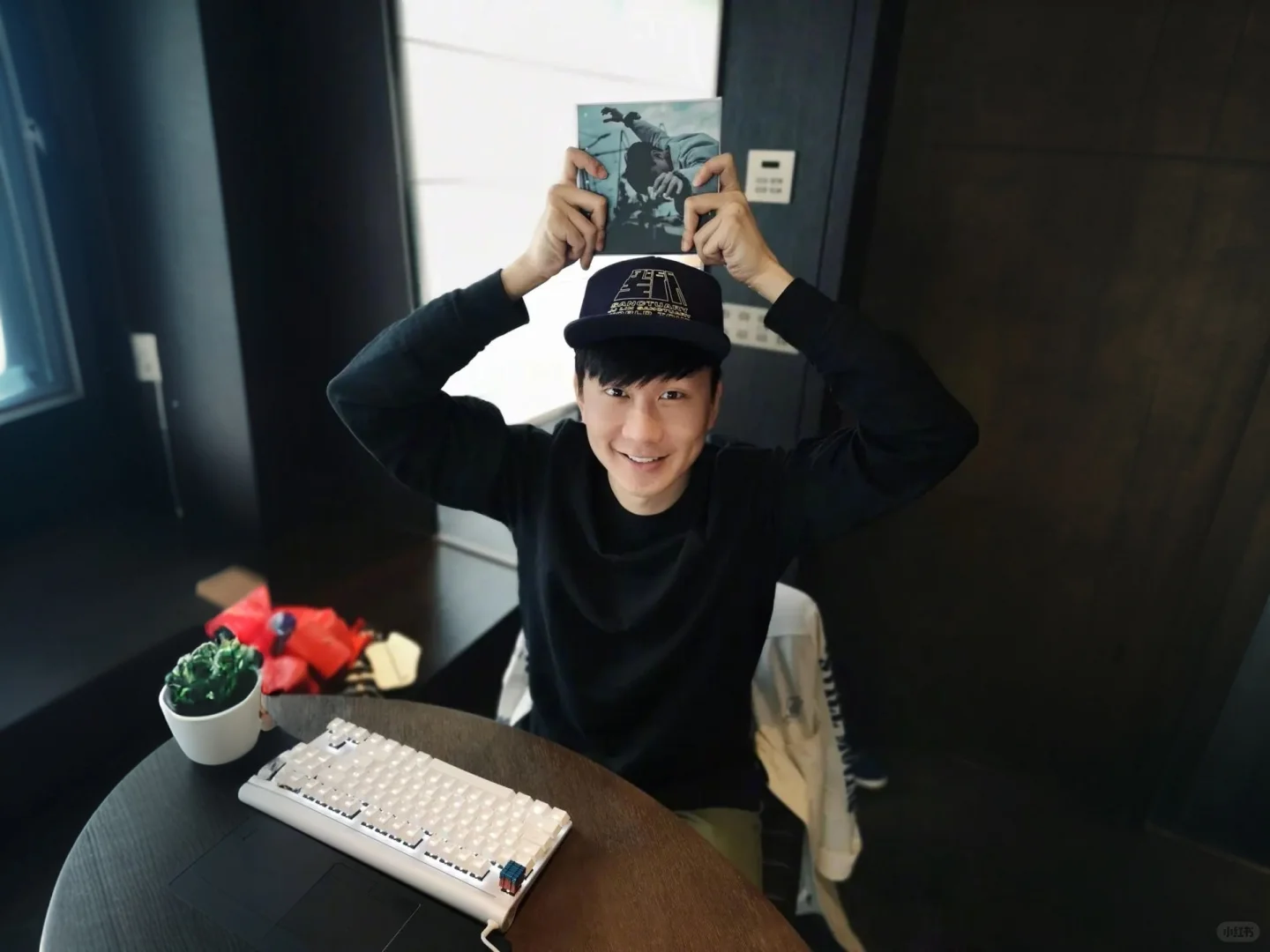 JJ王者之夜名场面：雨中等你一千年，这波