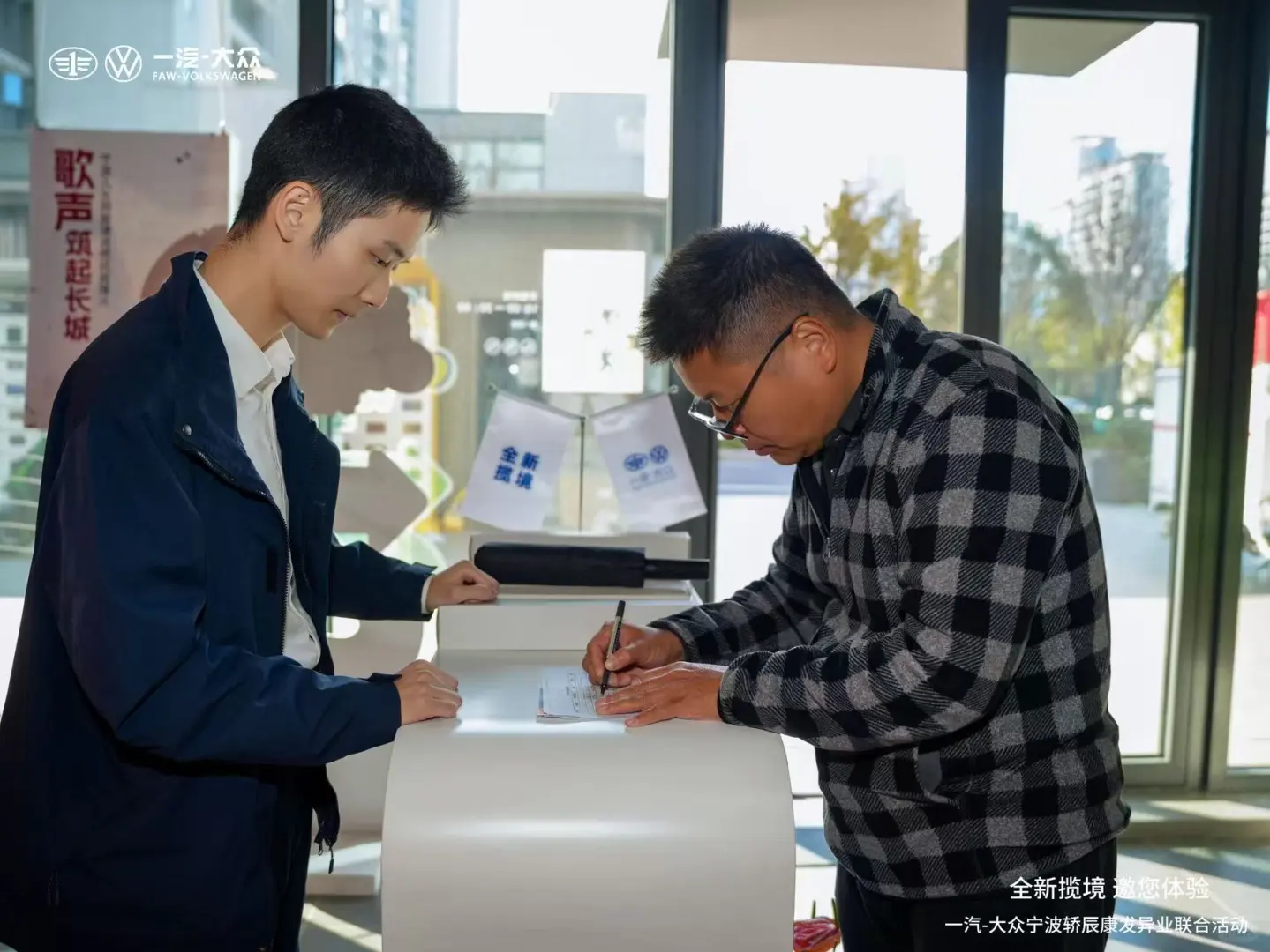 邓丽君歌曲音乐会:黑胶旋律里重温时代温情