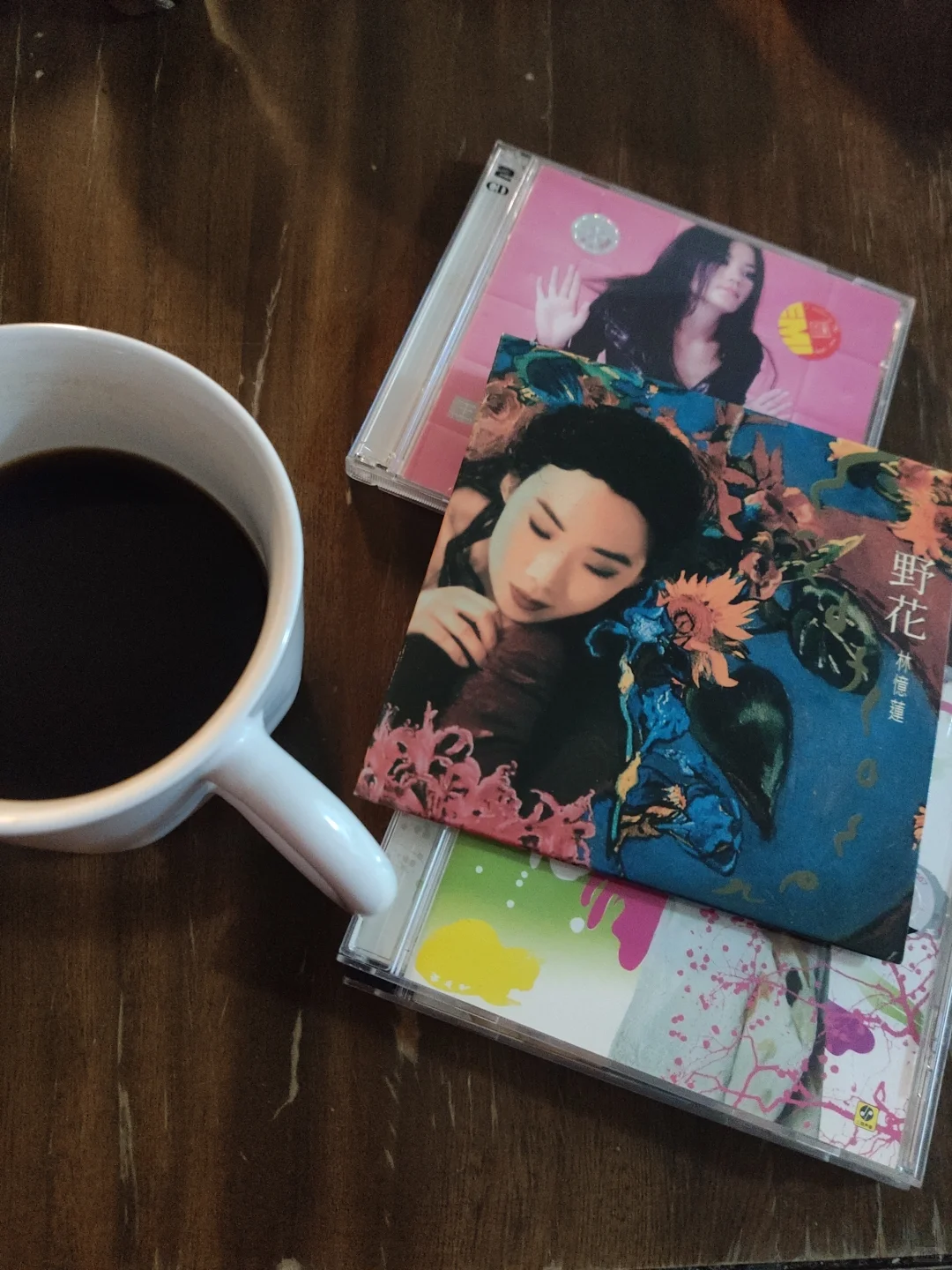 听几张林忆莲&王菲专辑。