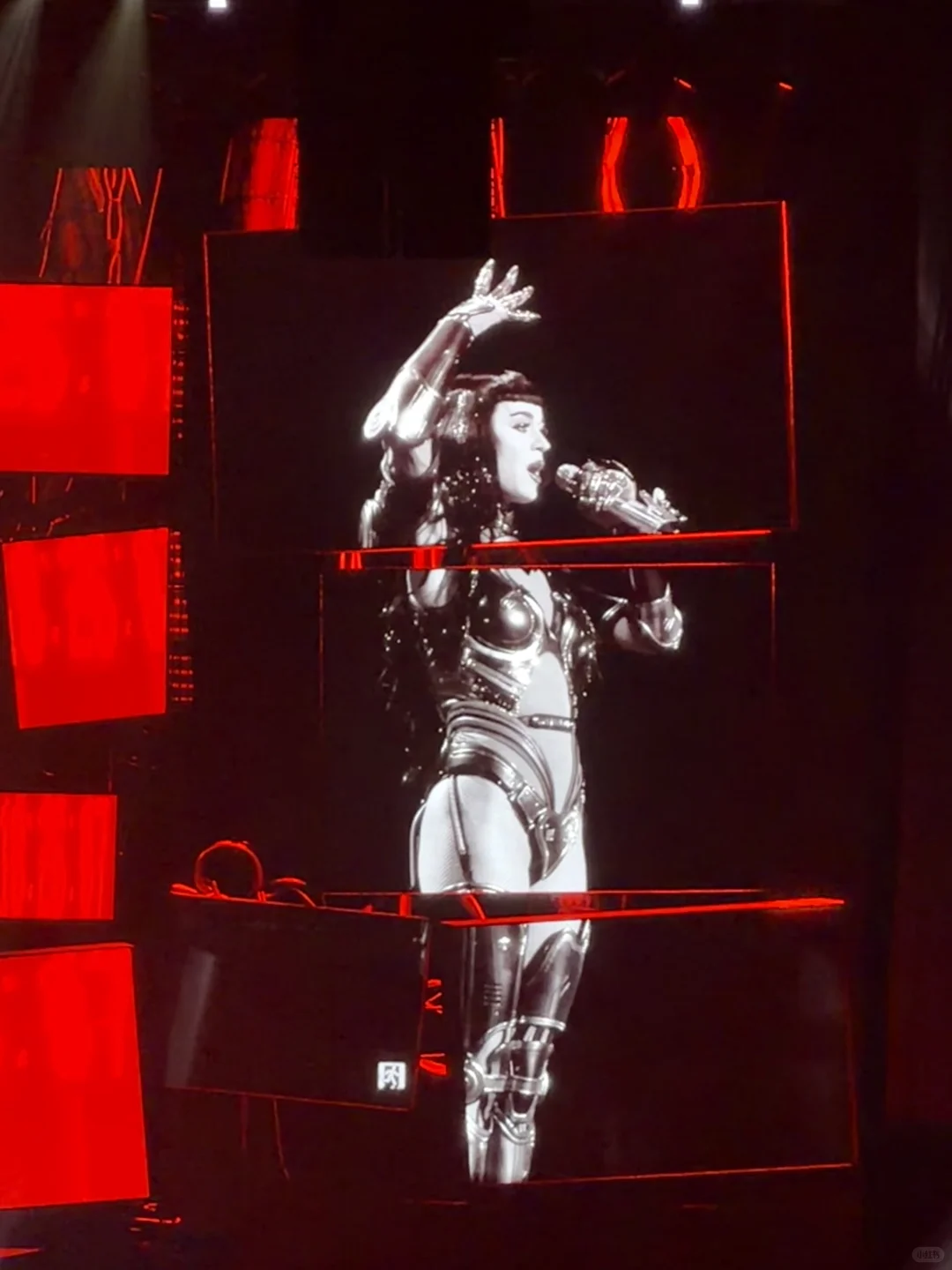 Katy Perry来治愈我们了🩹