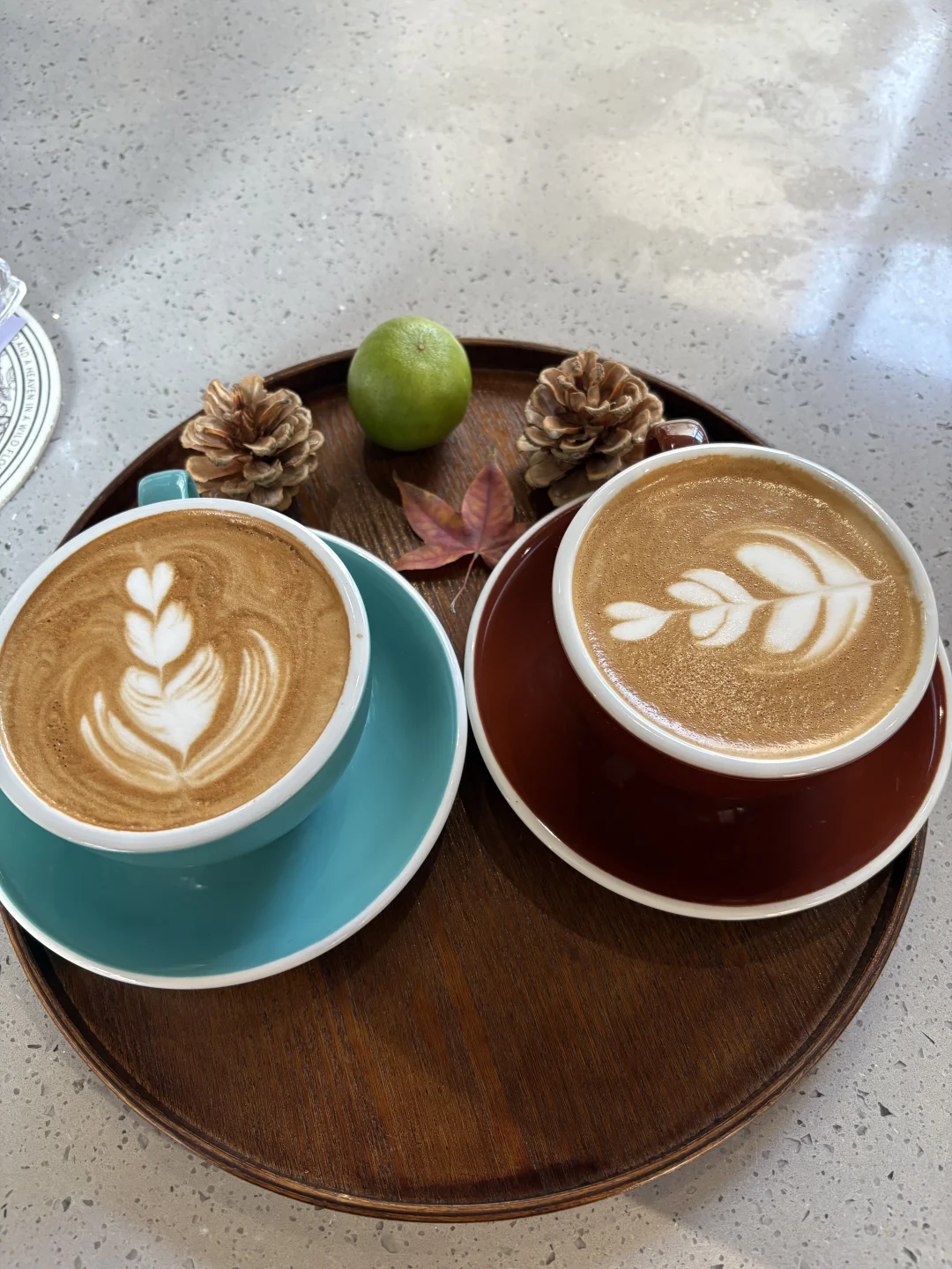 喜欢喝着咖啡听着老歌,可以发呆一下午