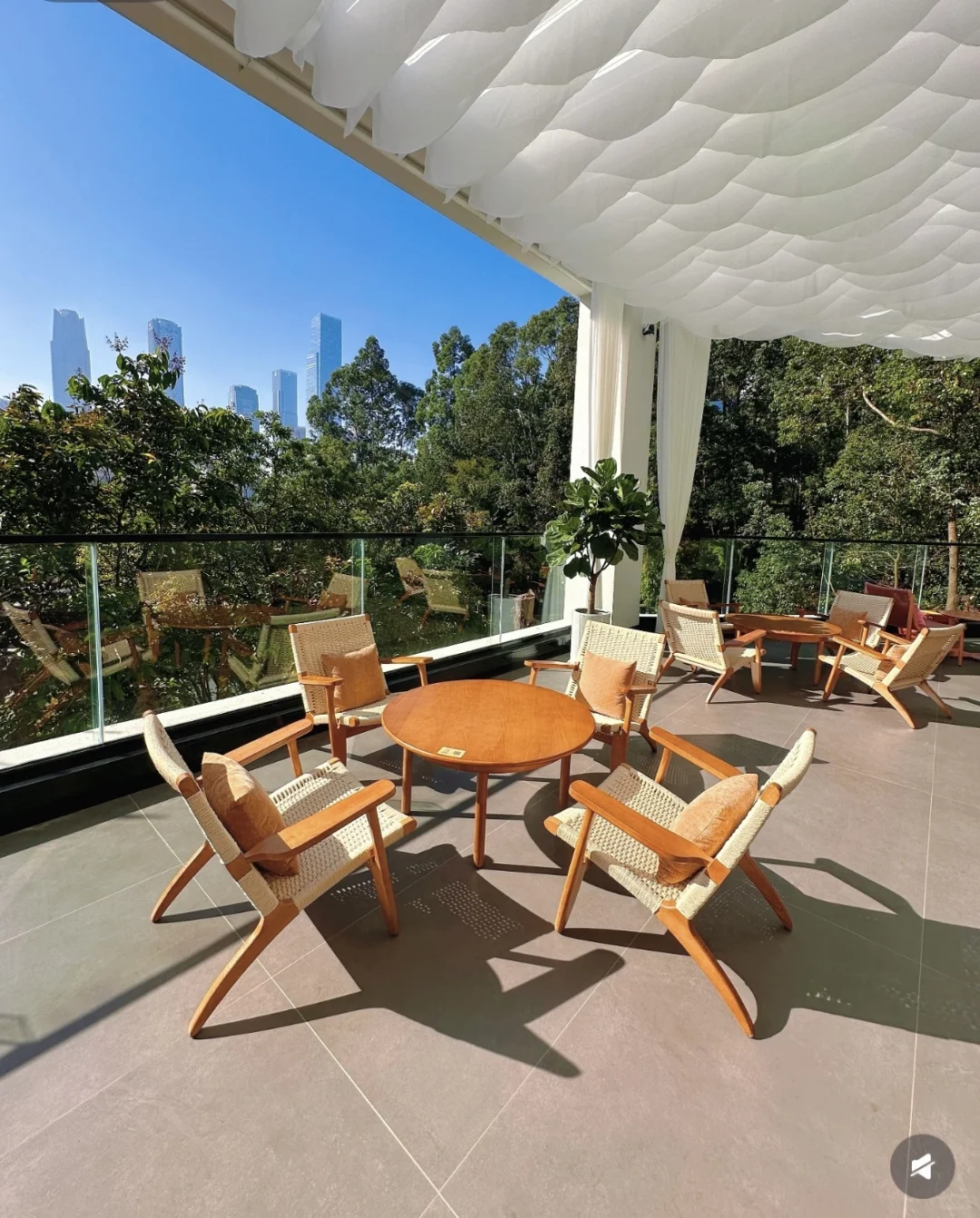 凤岭封神级日咖夜酒！独栋2层+驻唱