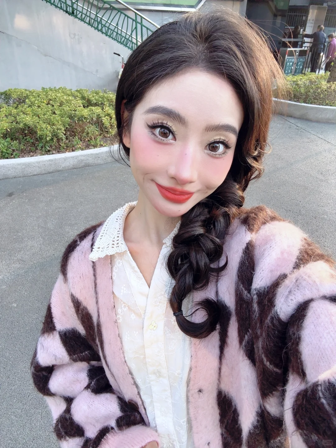 计程车里听着大爷的老歌~~🚗