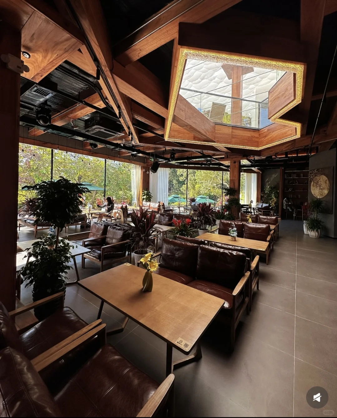 凤岭封神级日咖夜酒！独栋2层+驻唱