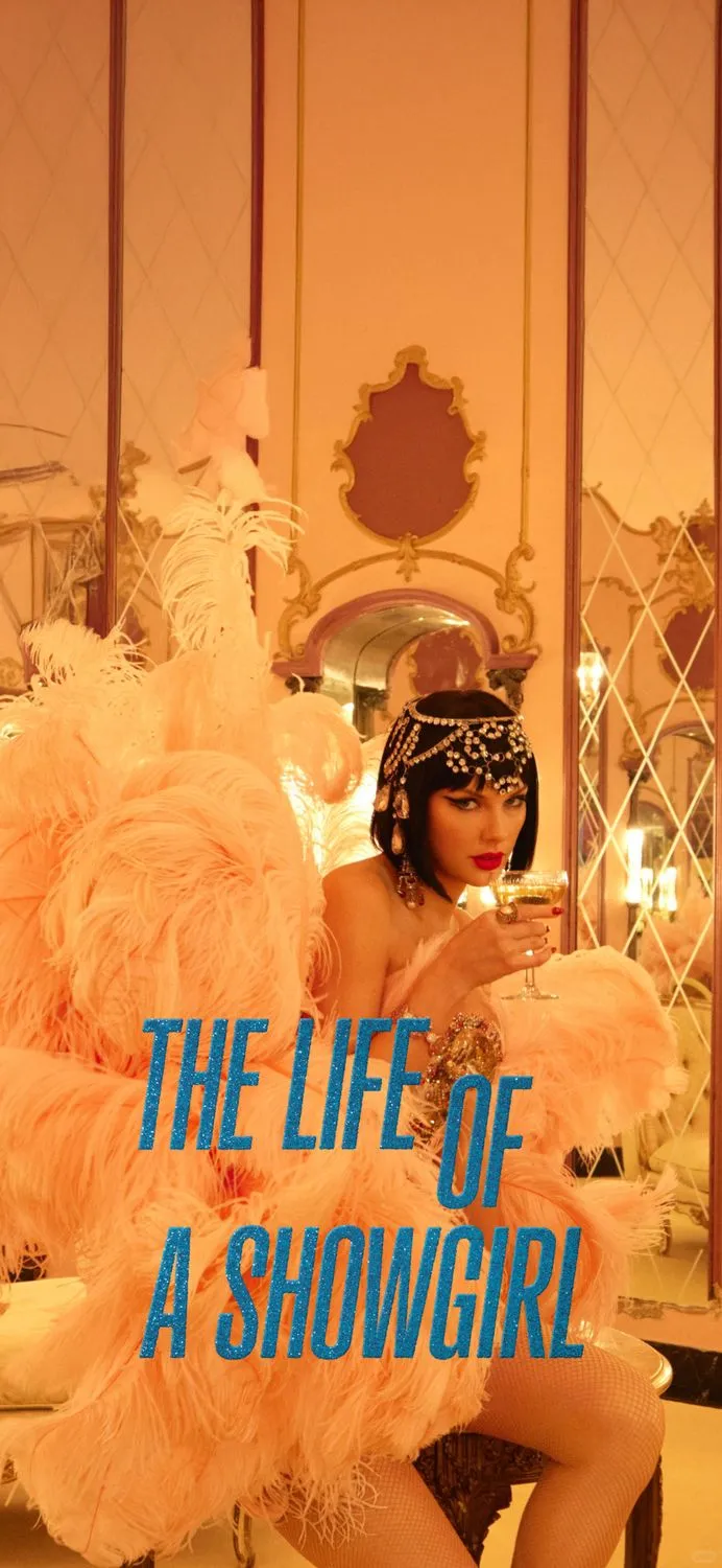 The life of a showgirl🧡