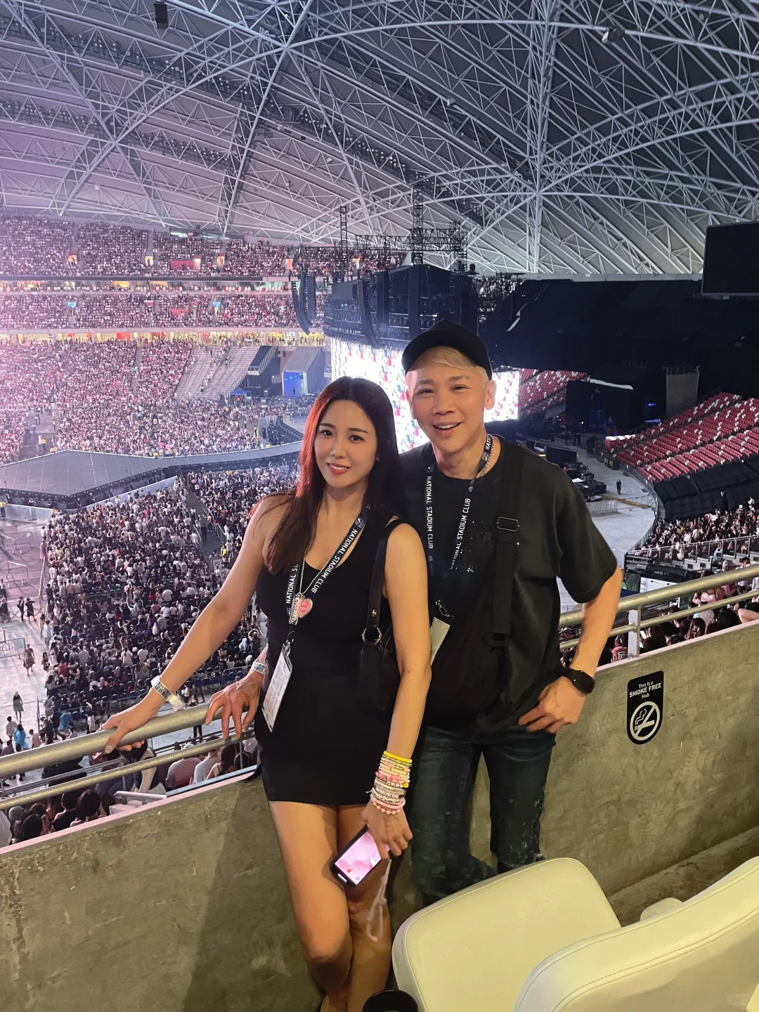 巡演中間😎我也去追了一場演唱會