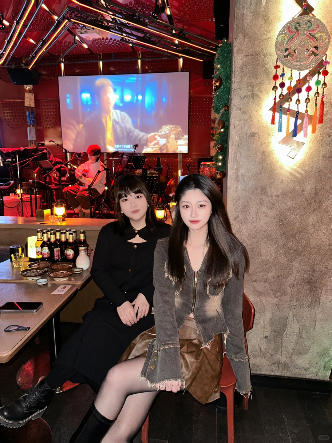 每天8:30一场民谣演唱会！打工人的心灵归宿