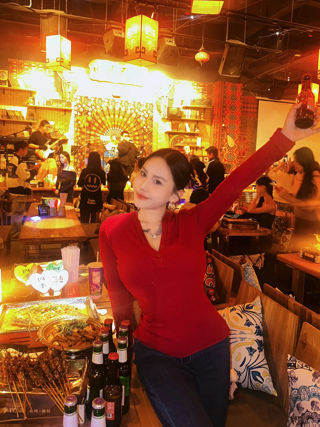 当民谣遇见LiveHouse，耳朵先醉了一步～