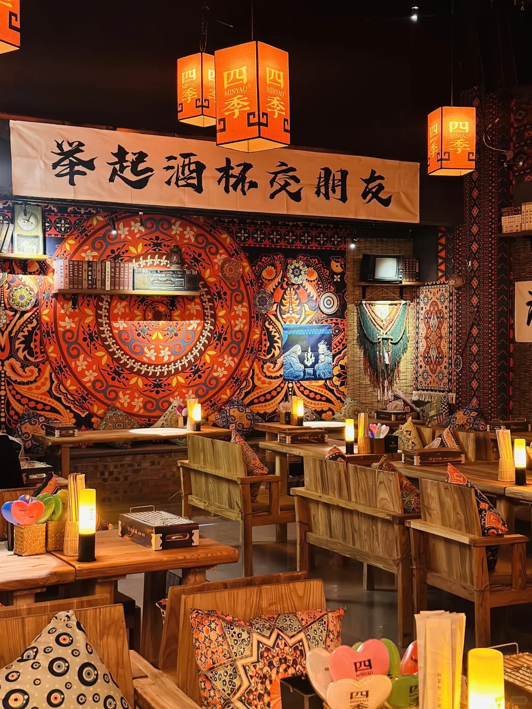 当民谣遇见LiveHouse，耳朵先醉了一步～