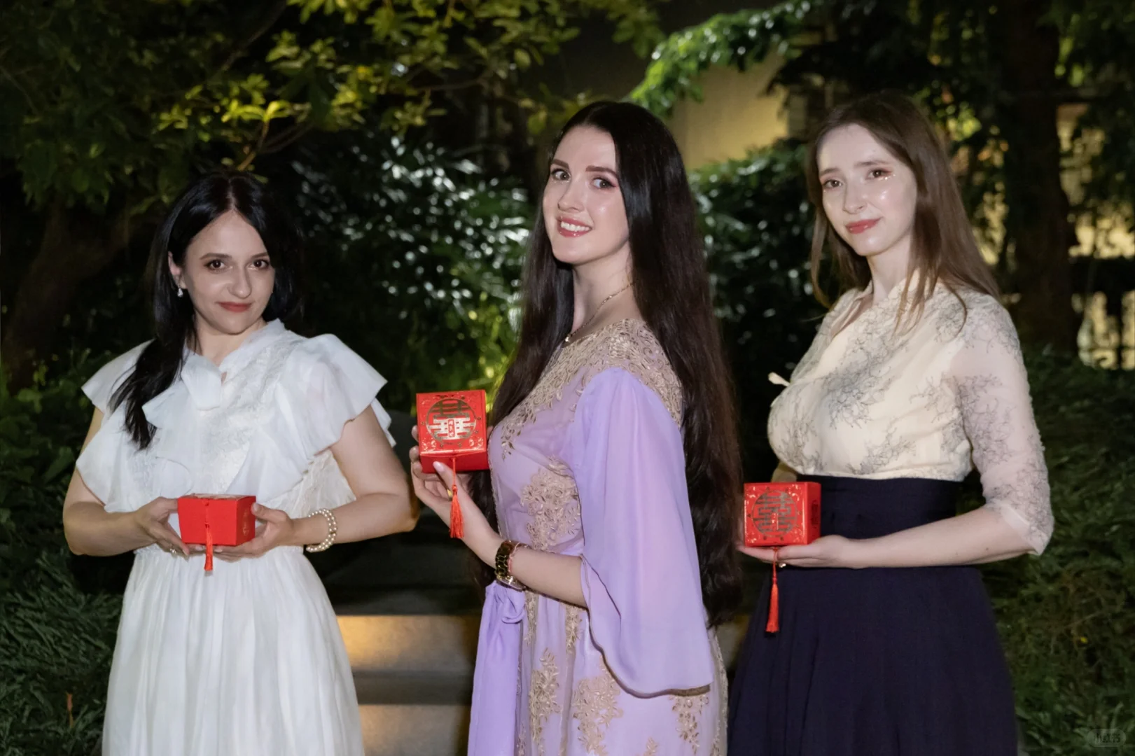 你最喜欢的中文歌曲是什么？🎶