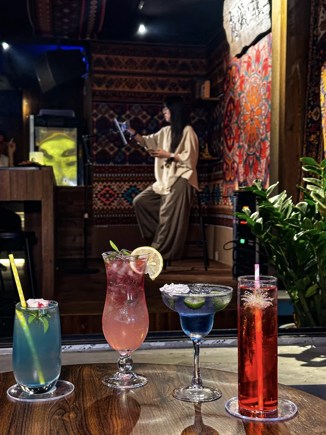 临海新开的民谣bar 超有氛围！！！