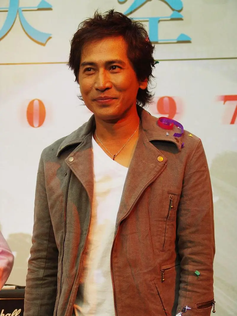 齐秦：华语乐坛的浪子歌者，歌声里藏着旷野