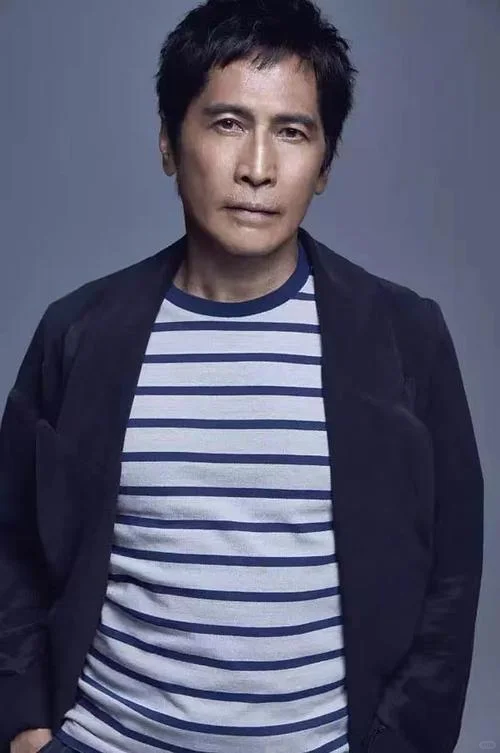 齐秦:华语乐坛的浪子歌者,歌声里藏着旷野